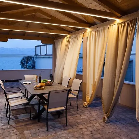 Apartment Vista Vir