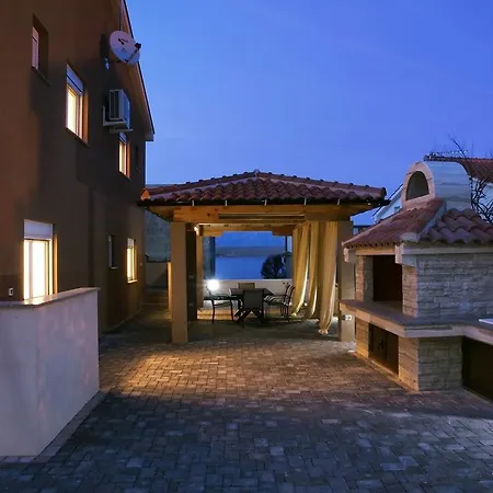 Apartment Vista Vir