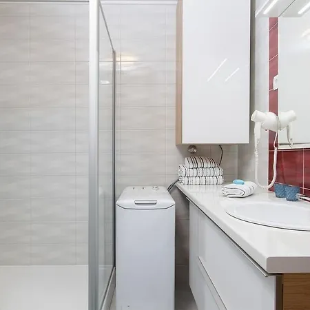 Vista Apartment *